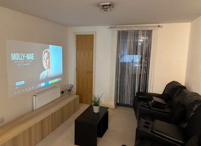 Property photo 2 of 8