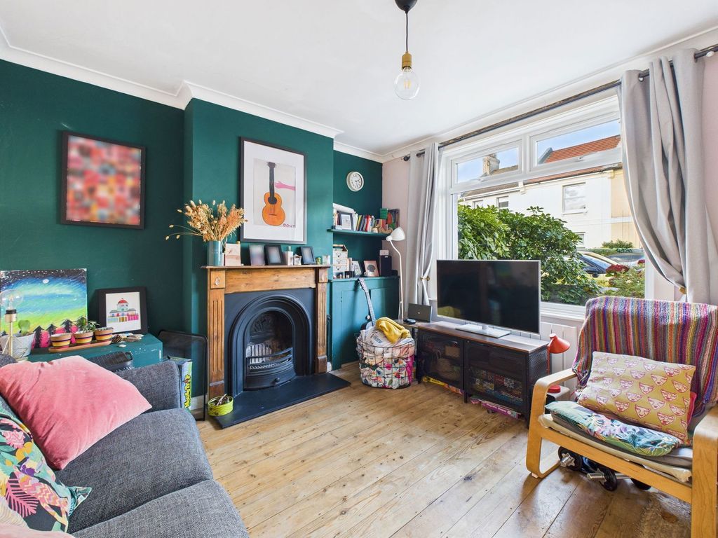 Property photo 2 of 15