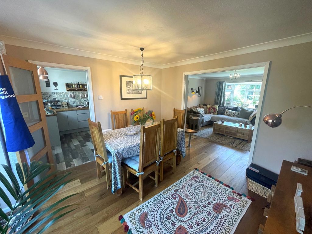 Property photo 3 of 11 Picture No. 06