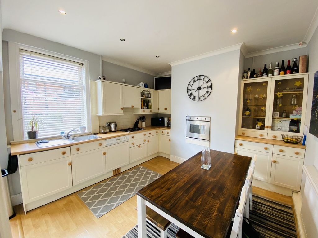 Property photo 3 of 9 Picture 3