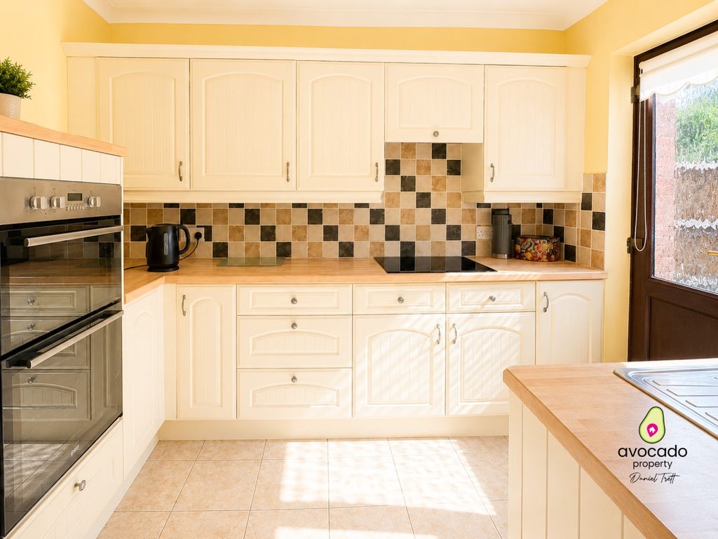 Property photo 3 of 14 5325606