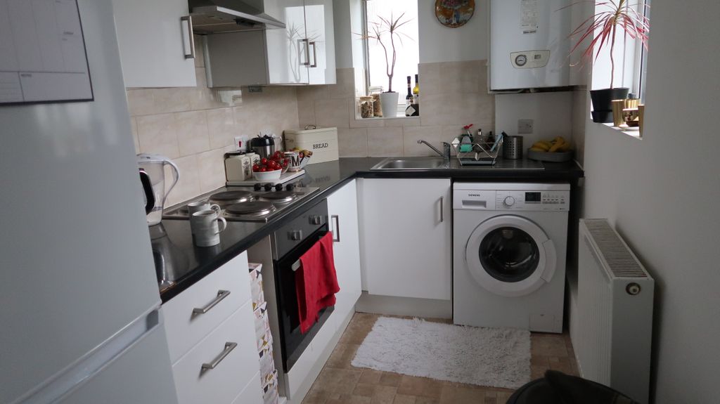 Property photo 2 of 12