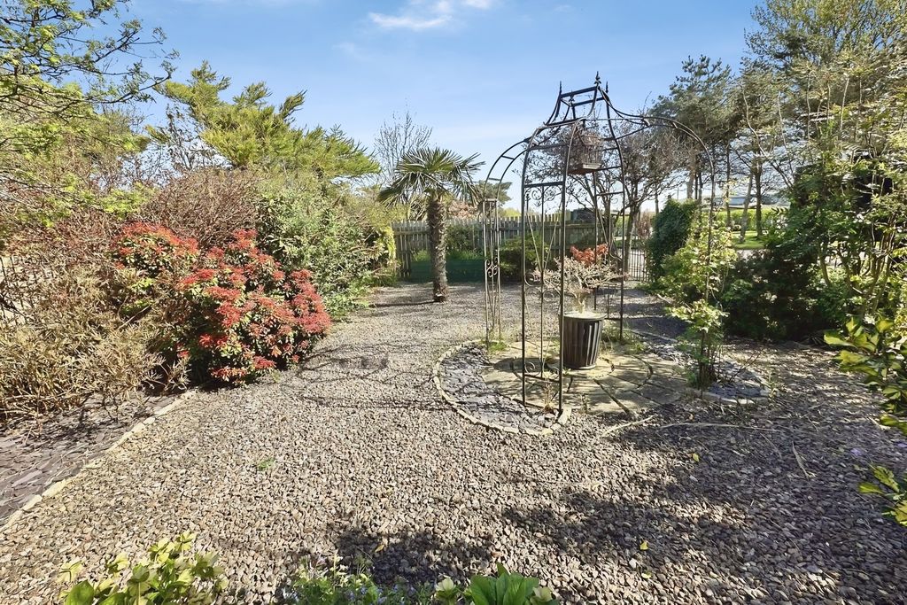 Property photo 3 of 12 Outside