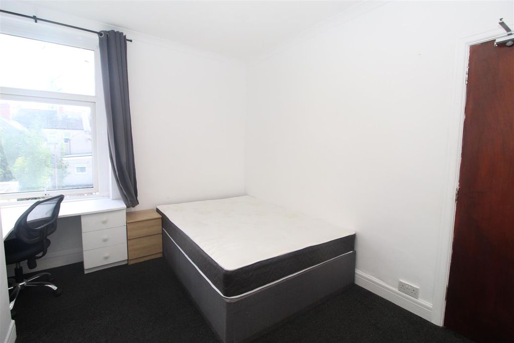 Property photo 2 of 11 Img_0297.Jpg