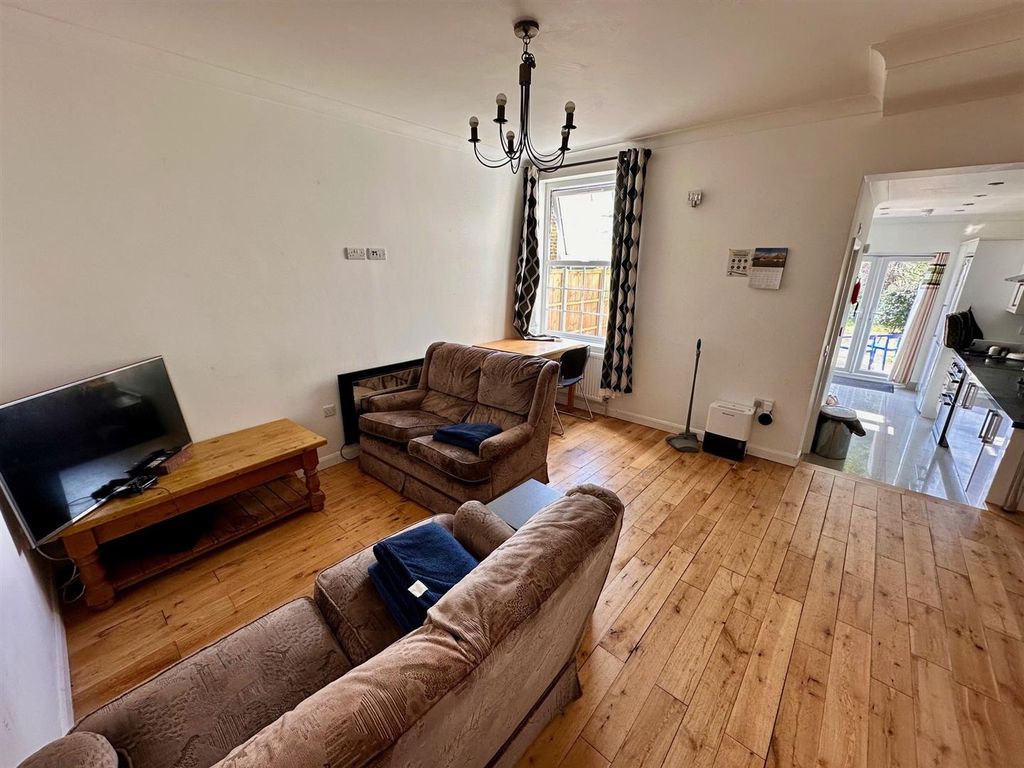 Property photo 2 of 20 Livi.Jpg