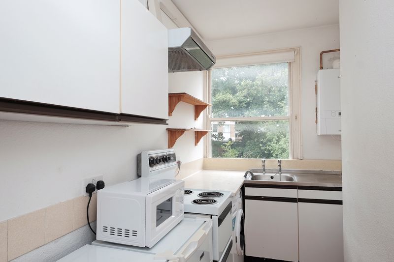 Property photo 2 of 4 Kitchen