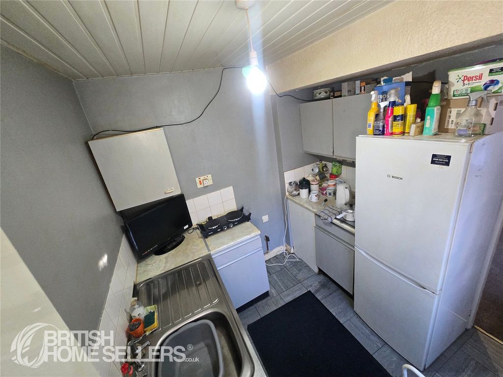 Property photo 3 of 18 Picture No. 13