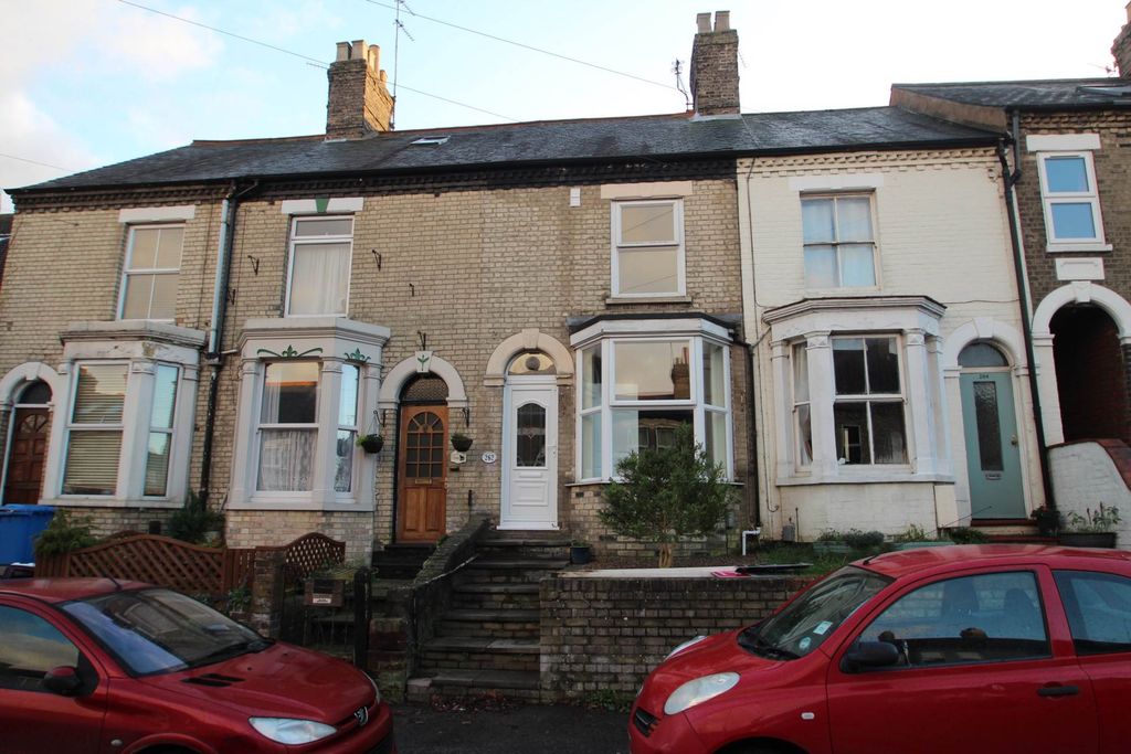 Property photo 2 of 11