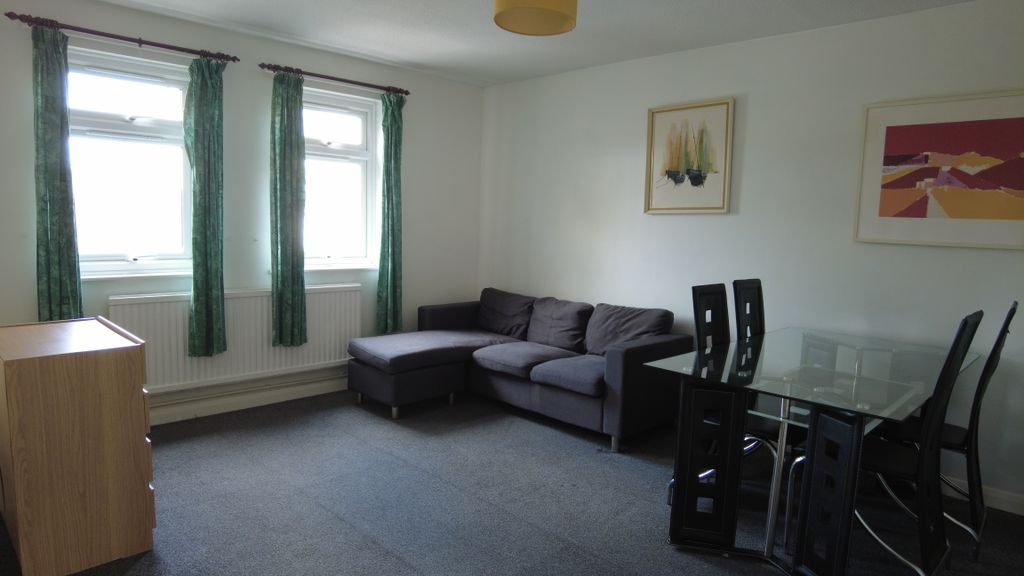 Property photo 1 of 4
