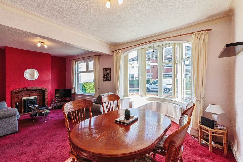 Property photo 2 of 22 Pbox-Img.Jpg