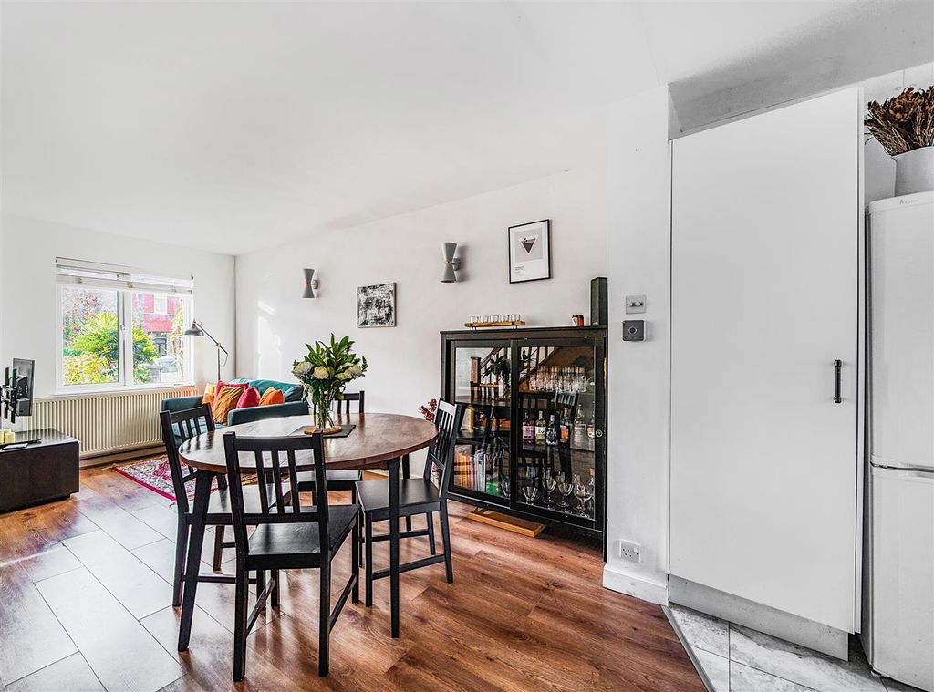 Property photo 3 of 11 19577930 (4).Jpg