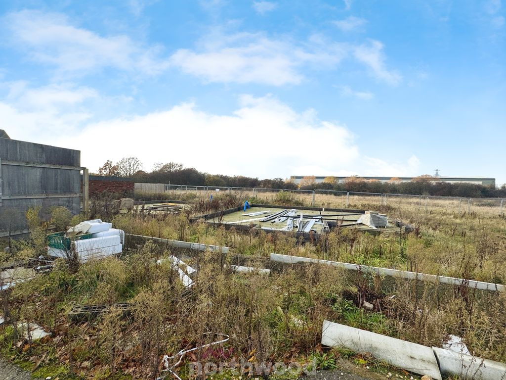 Property photo 3 of 11