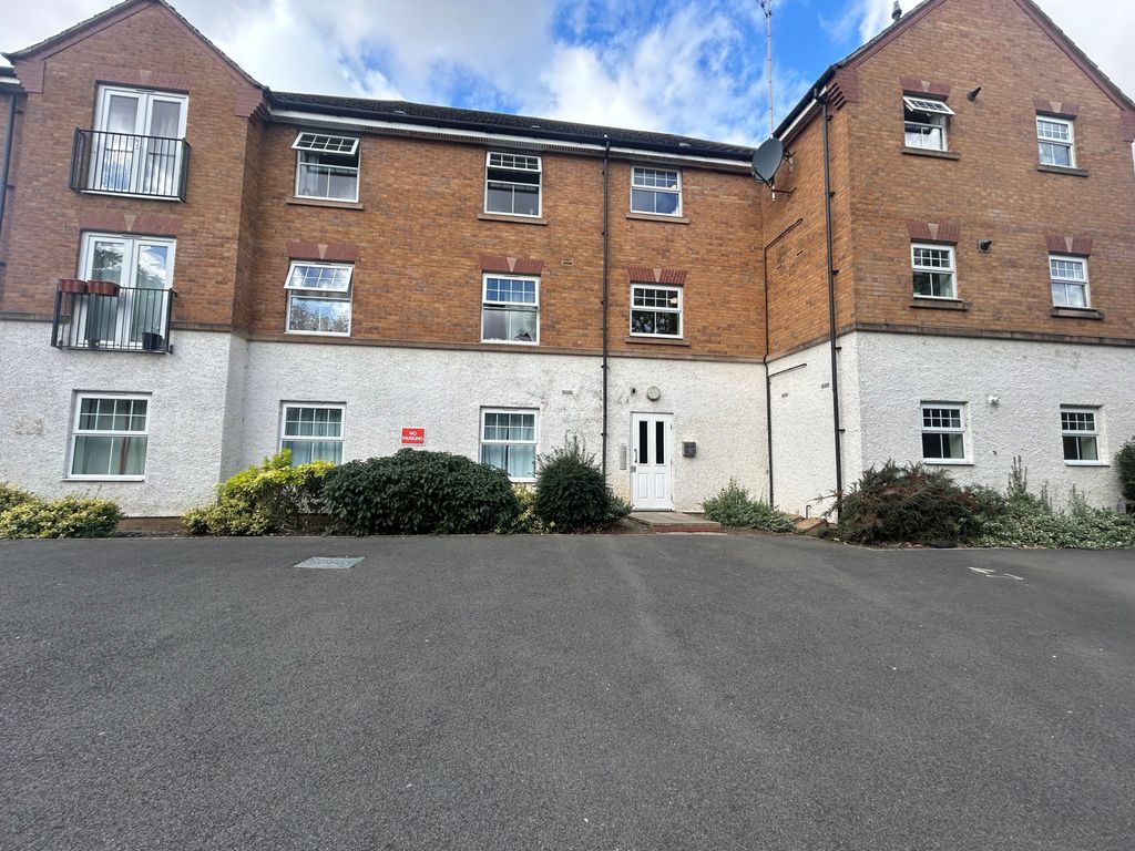 Property photo 1 of 8