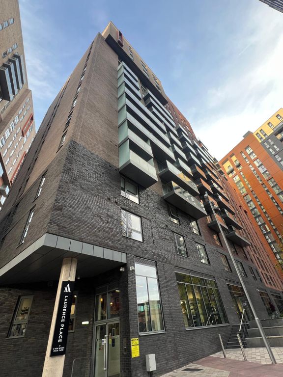 Property photo 1 of 21