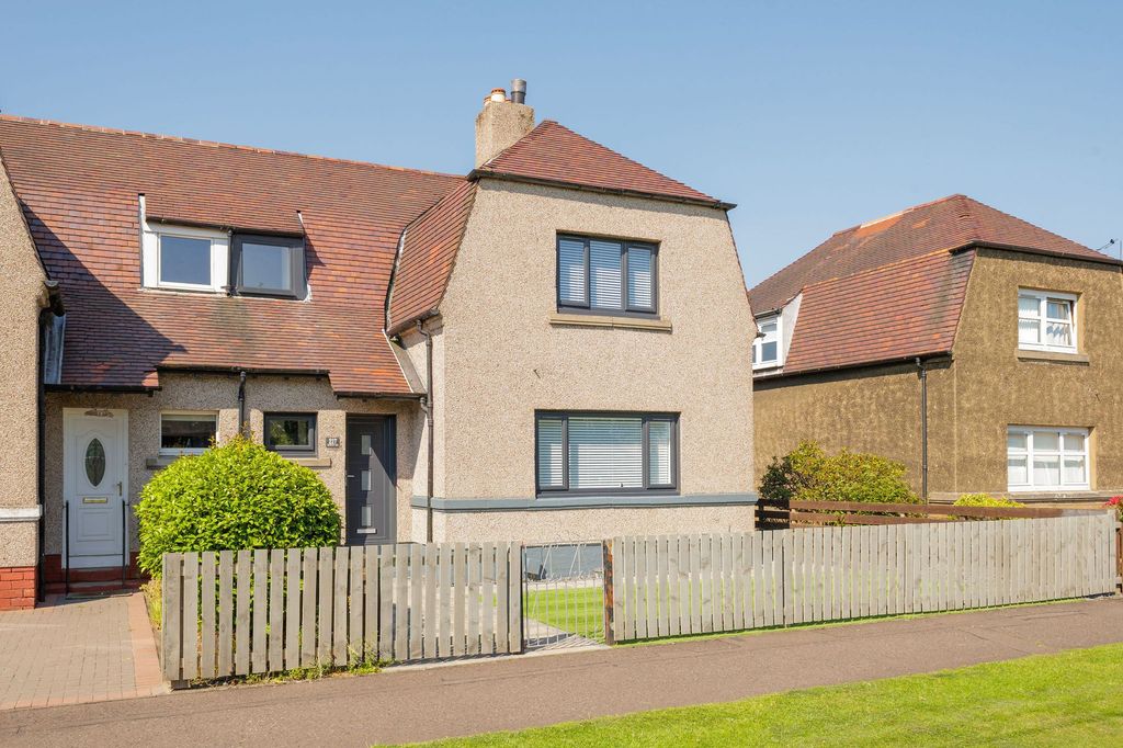Property photo 1 of 28