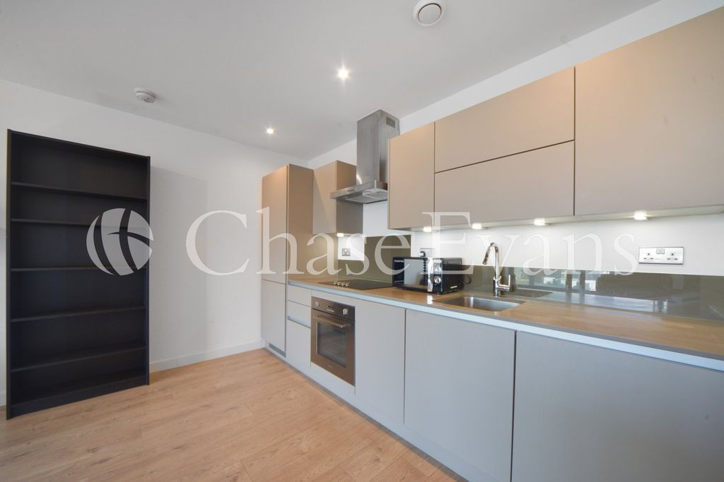 Property photo 2 of 15 Kitchen