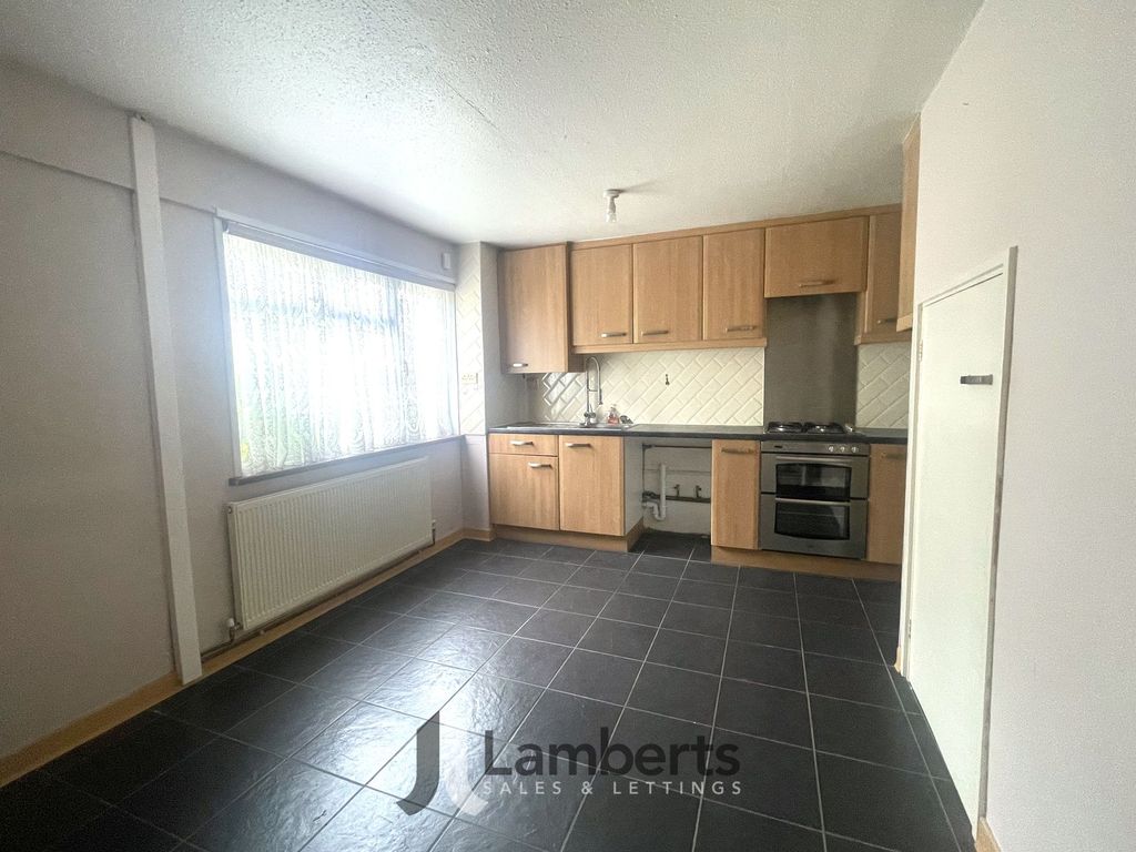 Property photo 2 of 21 Kitchen/Diner