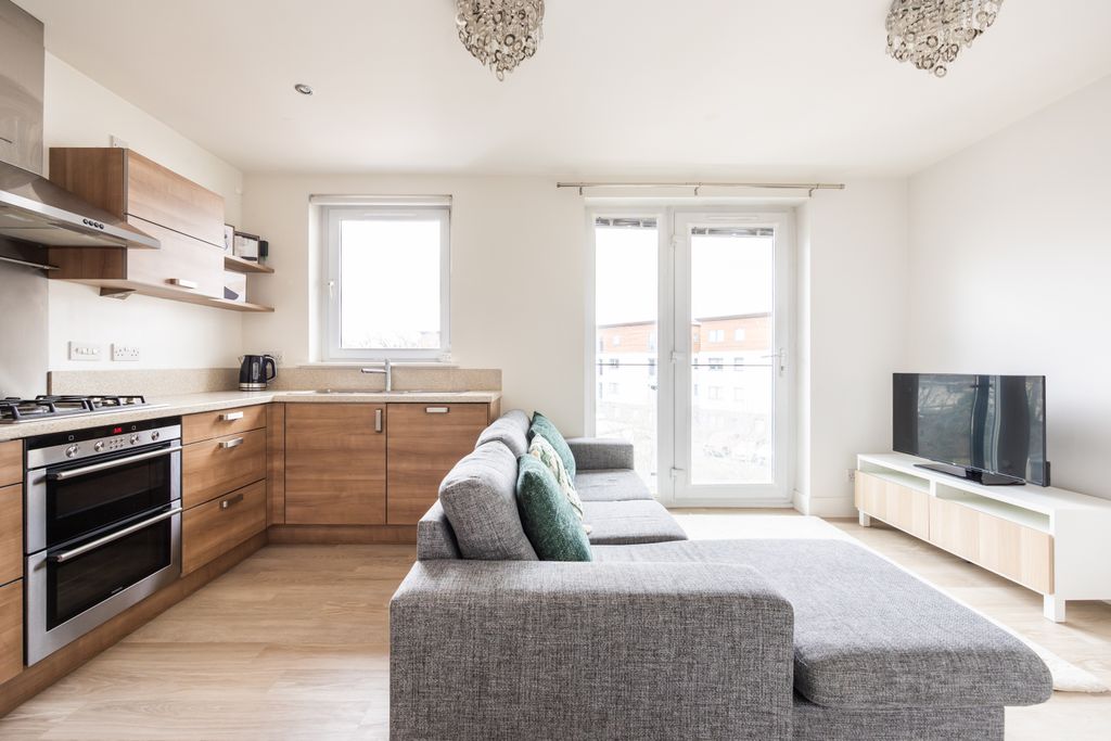 Property photo 2 of 17 Property Image 2