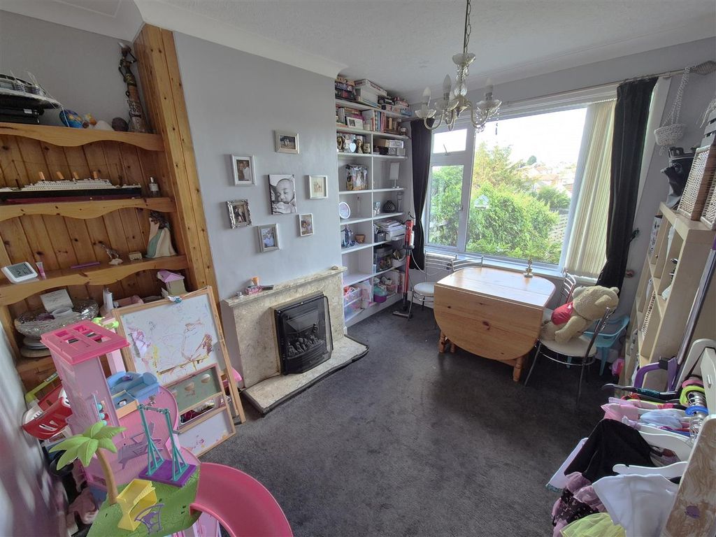 Property photo 3 of 10 Vicdin.Jpg