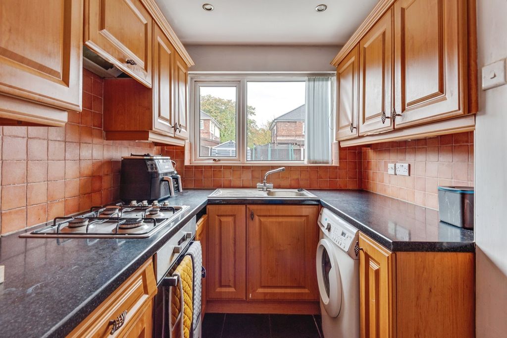 Property photo 3 of 20 Pbox-Img.Jpg