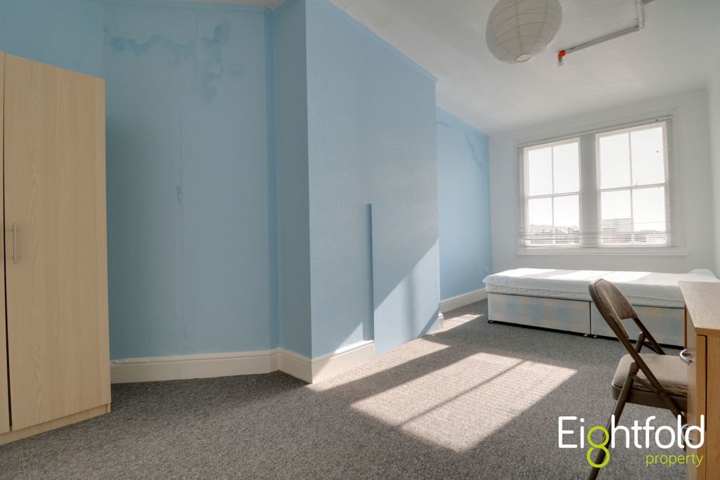 Property photo 3 of 15 Image