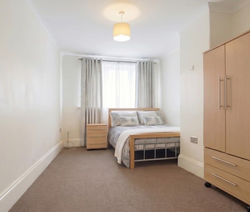 Property photo 1 of 5