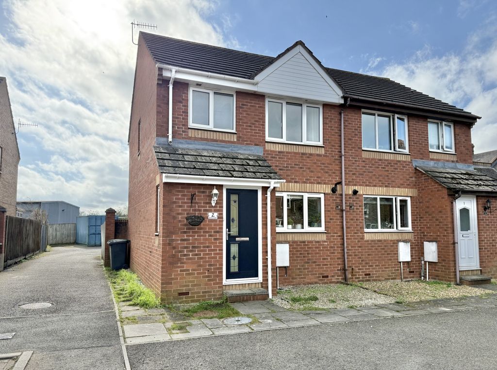 Property photo 1 of 16 Photo 7