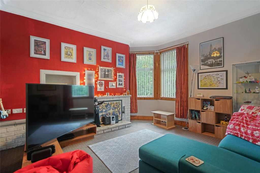 Property photo 2 of 18 Picture No. 01