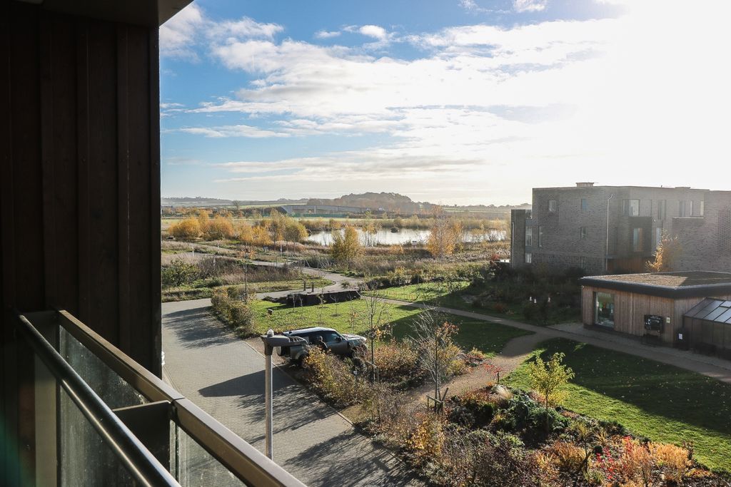 Property photo 1 of 11 Img_9973