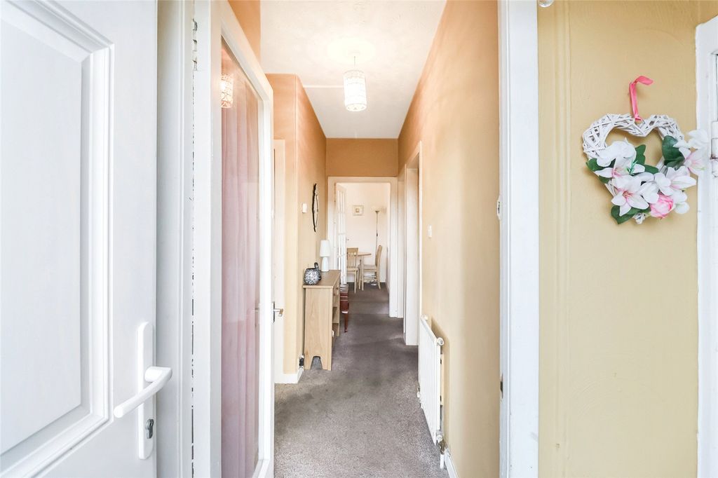 Property photo 2 of 20 Picture No. 02