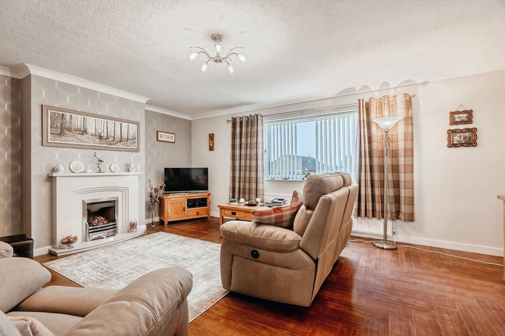 Property photo 2 of 23 Pbox-Img.Jpg