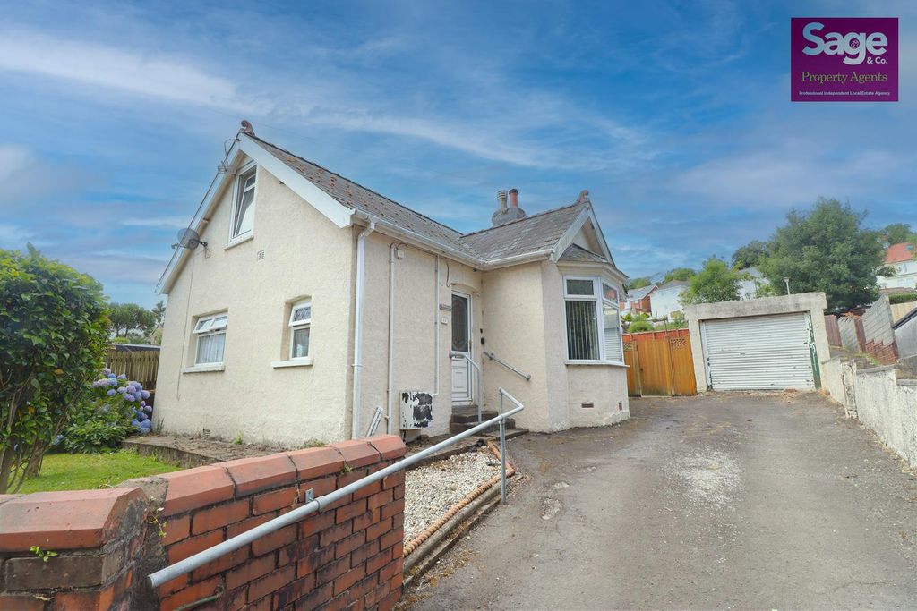 Property photo 1 of 26