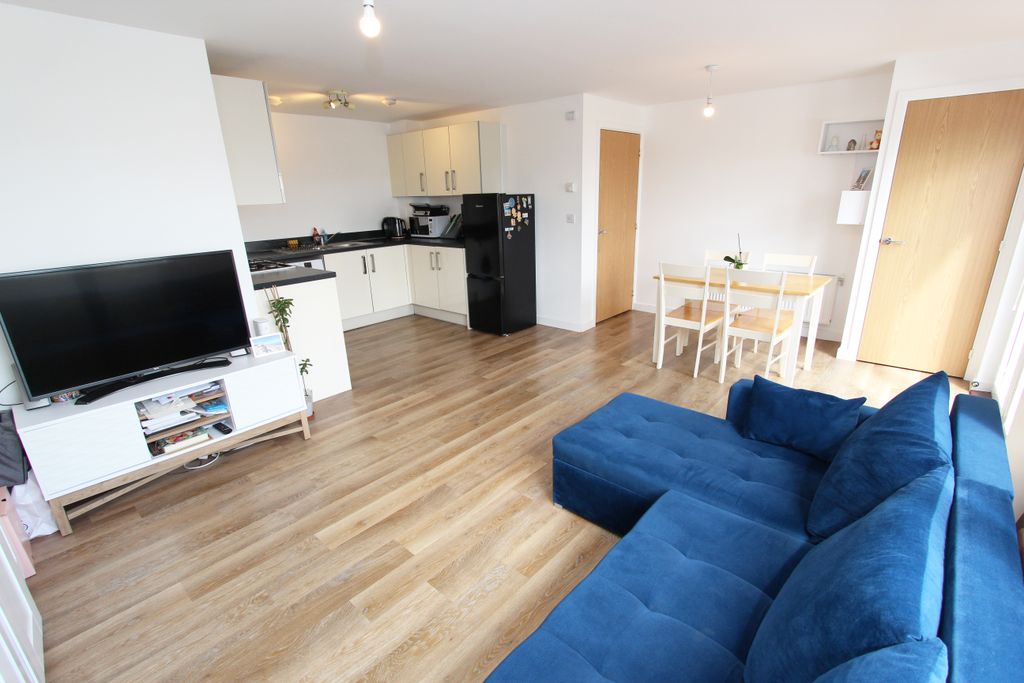 Property photo 3 of 16 Img_5403A