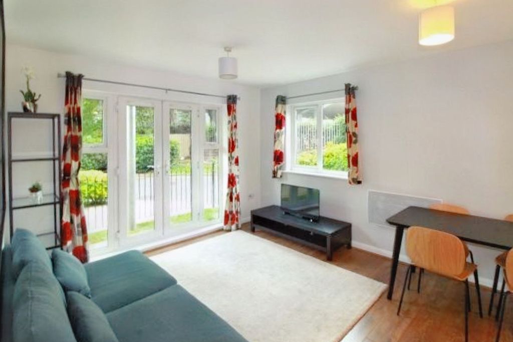 Property photo 1 of 8