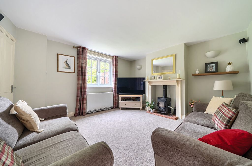 Property photo 2 of 13 1336764-19-689Cdf...