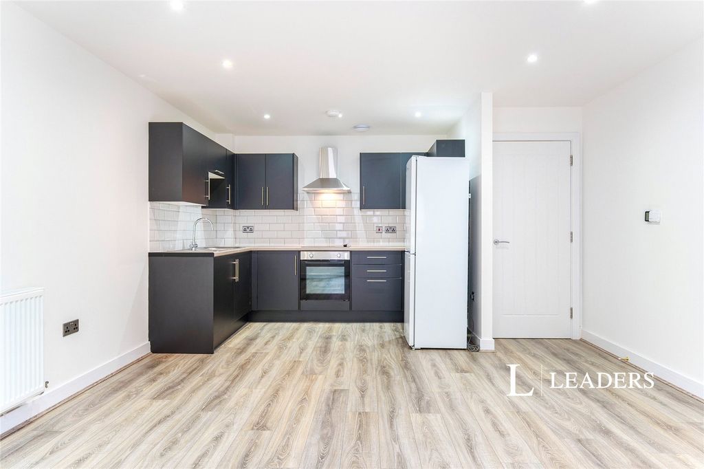 Property photo 3 of 10 Picture No. 04