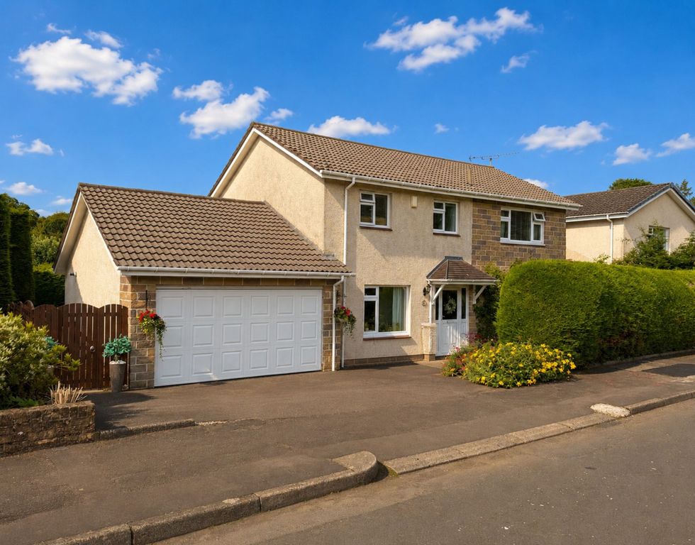Property photo 1 of 30
