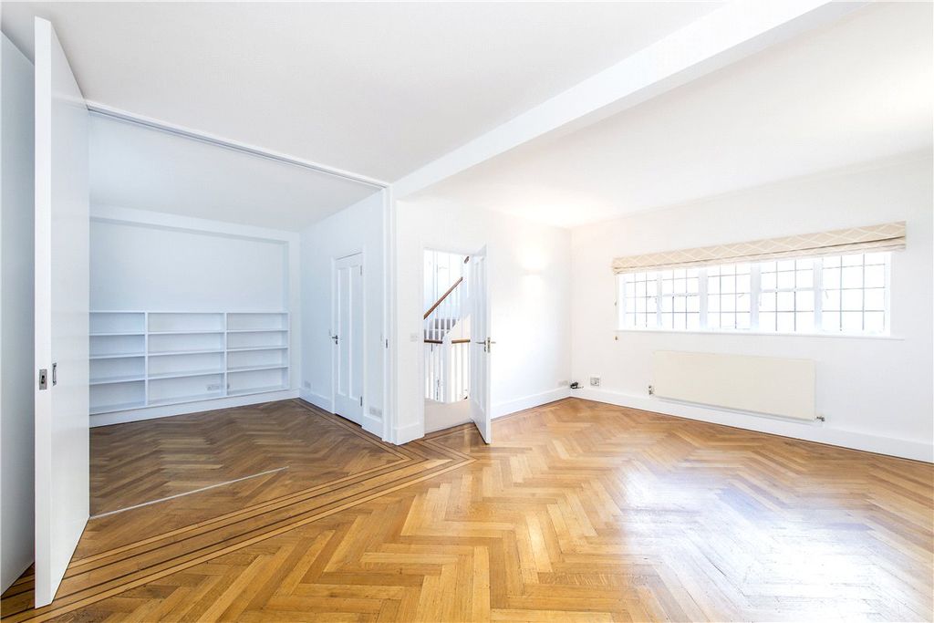 Property photo 3 of 21 Picture No. 11