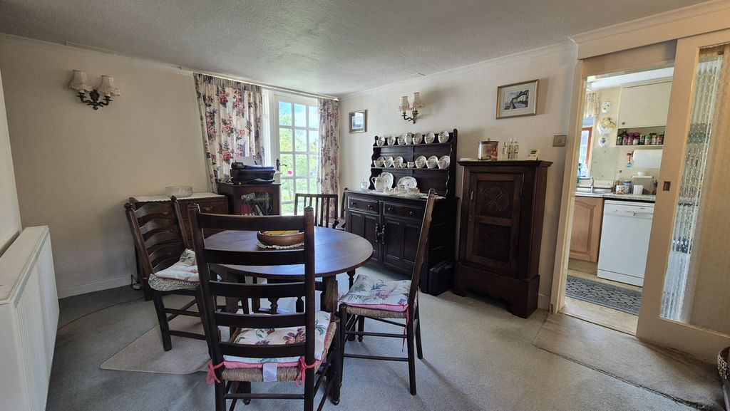 Property photo 3 of 38