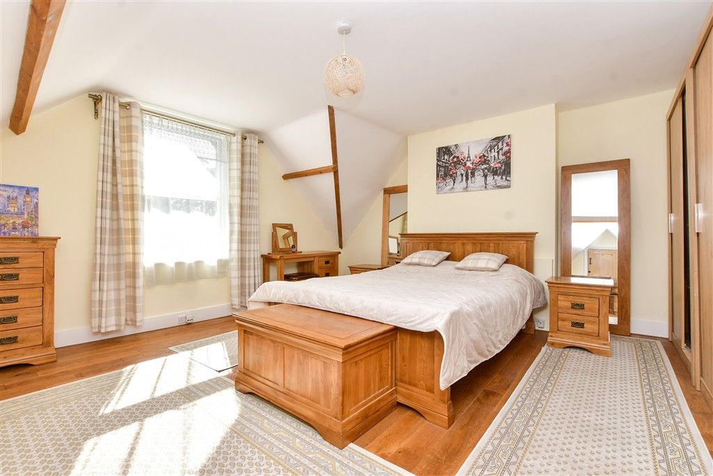 Property photo 2 of 12 Bedroom 1