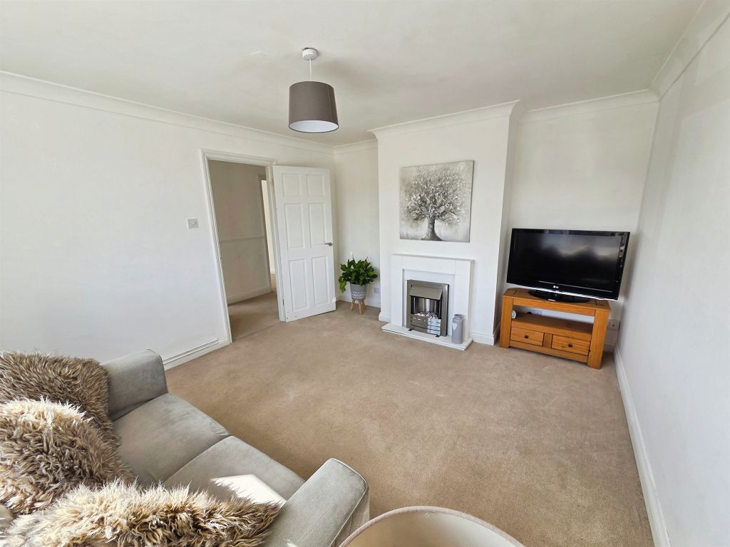 Property photo 2 of 23