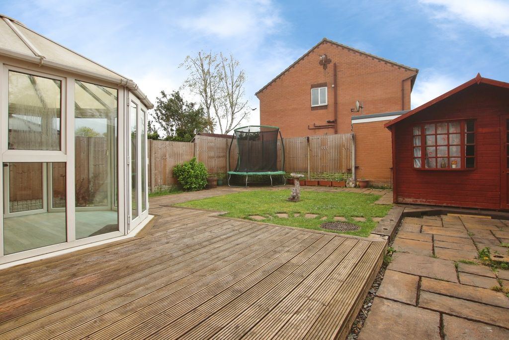 Property photo 2 of 22 5071801