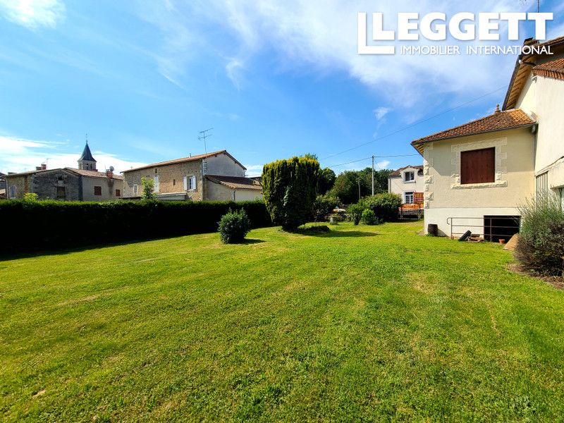 Property photo 2 of 10