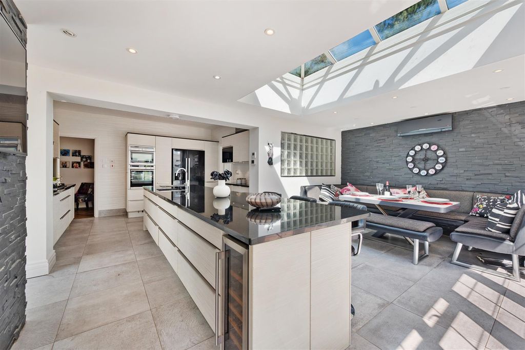 Property photo 3 of 65 St Helens Road Kitchen/Diner