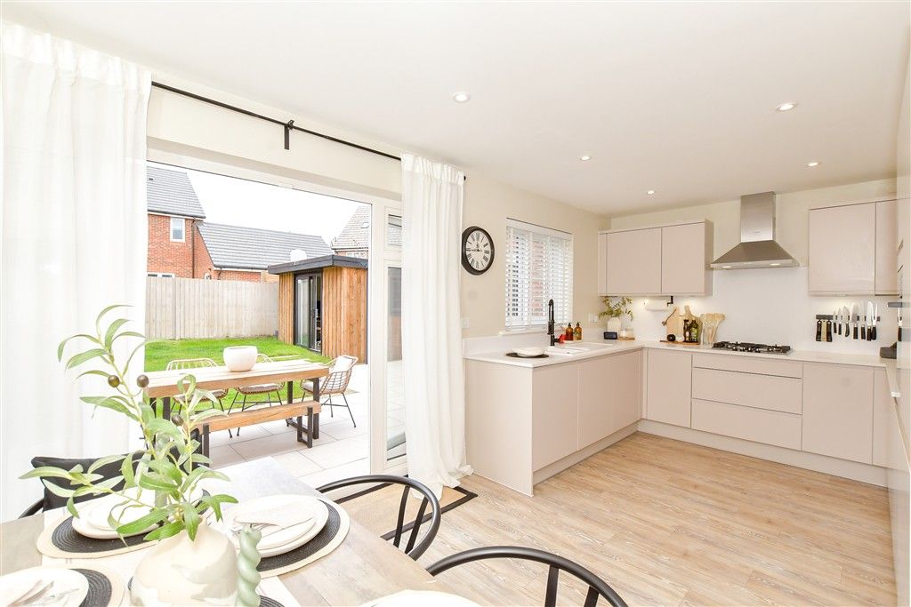 Property photo 3 of 13 Kitchen/Diner