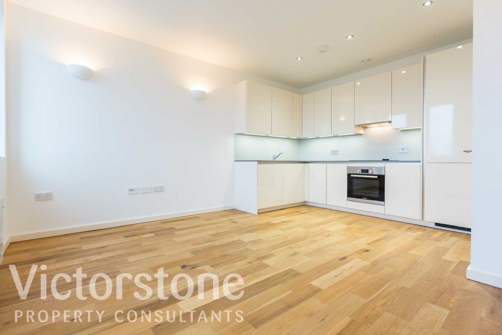 Property photo 1 of 8 1256913