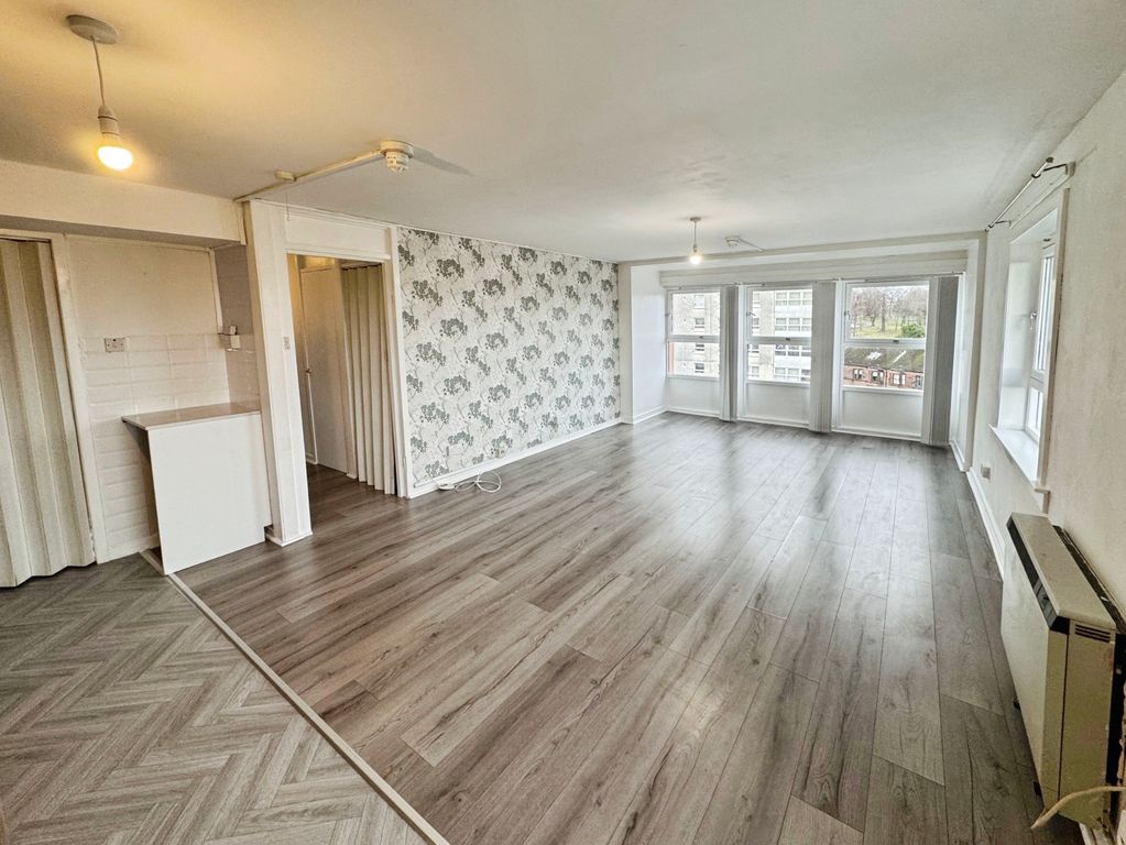 Property photo 2 of 8 Gallery