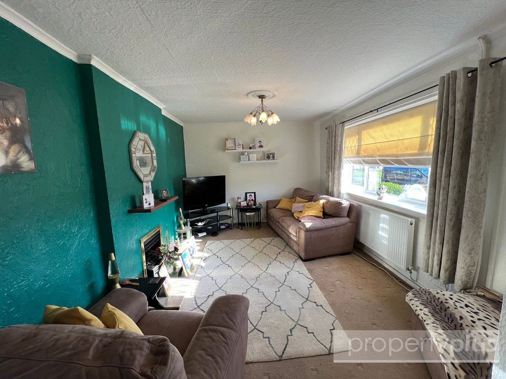 Property photo 3 of 15 Picture No. 08