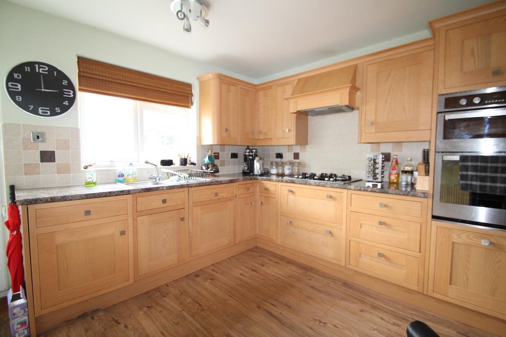 Property photo 3 of 8 0 General