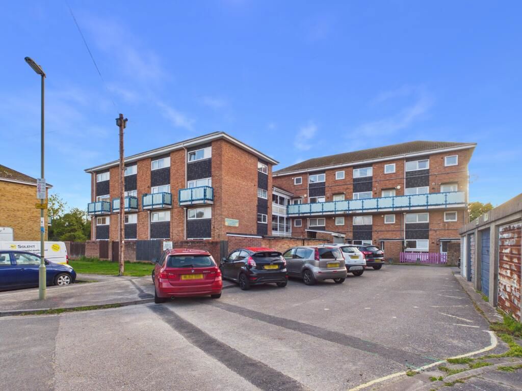 Property photo 1 of 8